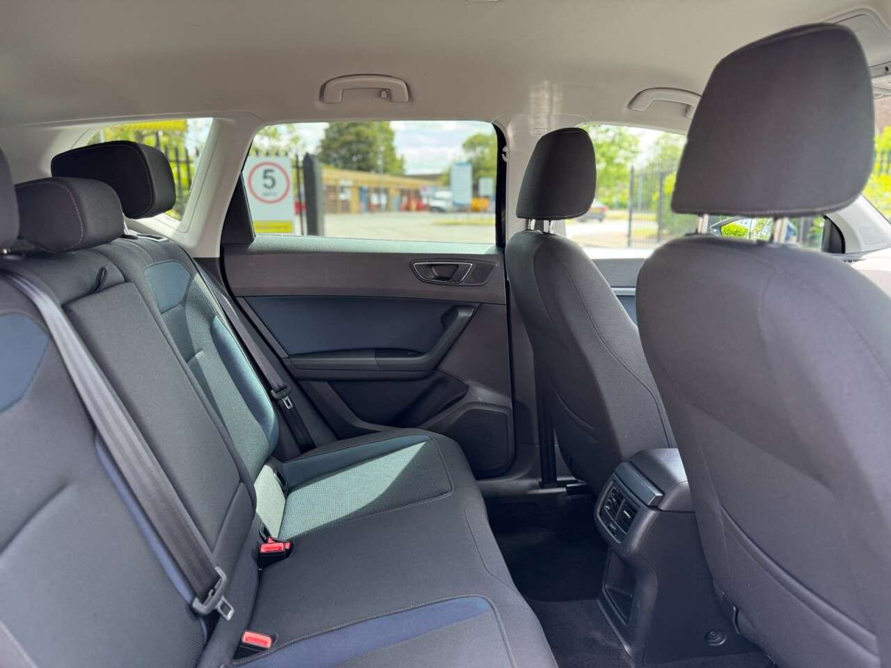 2017 SEAT ATECA 2017 SEAT ATECA