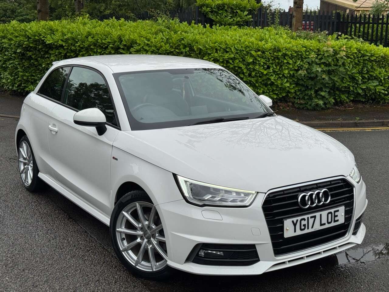 A 2017 AUDI A1 1.6 TDI S line Hatchback 3dr Diesel Manual Euro 6 (s/s) (116 ps) ULEZ+1FO+L A 2017 AUDI A1 1.6 TDI S line Hatchback 3dr Diesel Manual Euro 6 (s/s) (116 ps) ULEZ+1FO+L