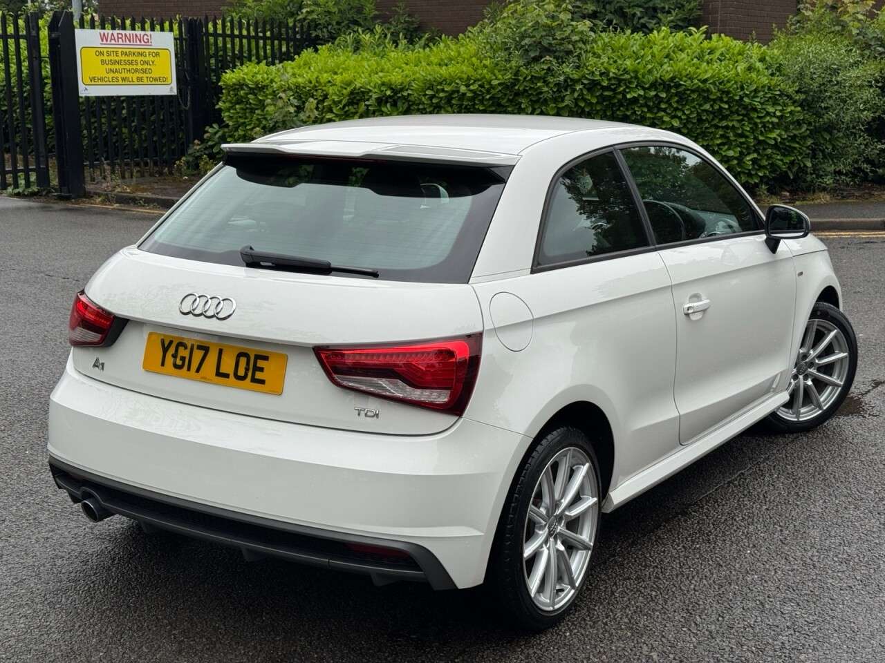 A 2017 AUDI A1 1.6 TDI S line Hatchback 3dr Diesel Manual Euro 6 (s/s) (116 ps) ULEZ+1FO+L A 2017 AUDI A1 1.6 TDI S line Hatchback 3dr Diesel Manual Euro 6 (s/s) (116 ps) ULEZ+1FO+L