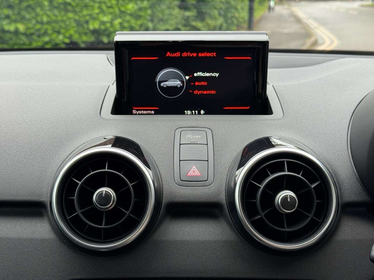 2017 AUDI A1 2017 AUDI A1