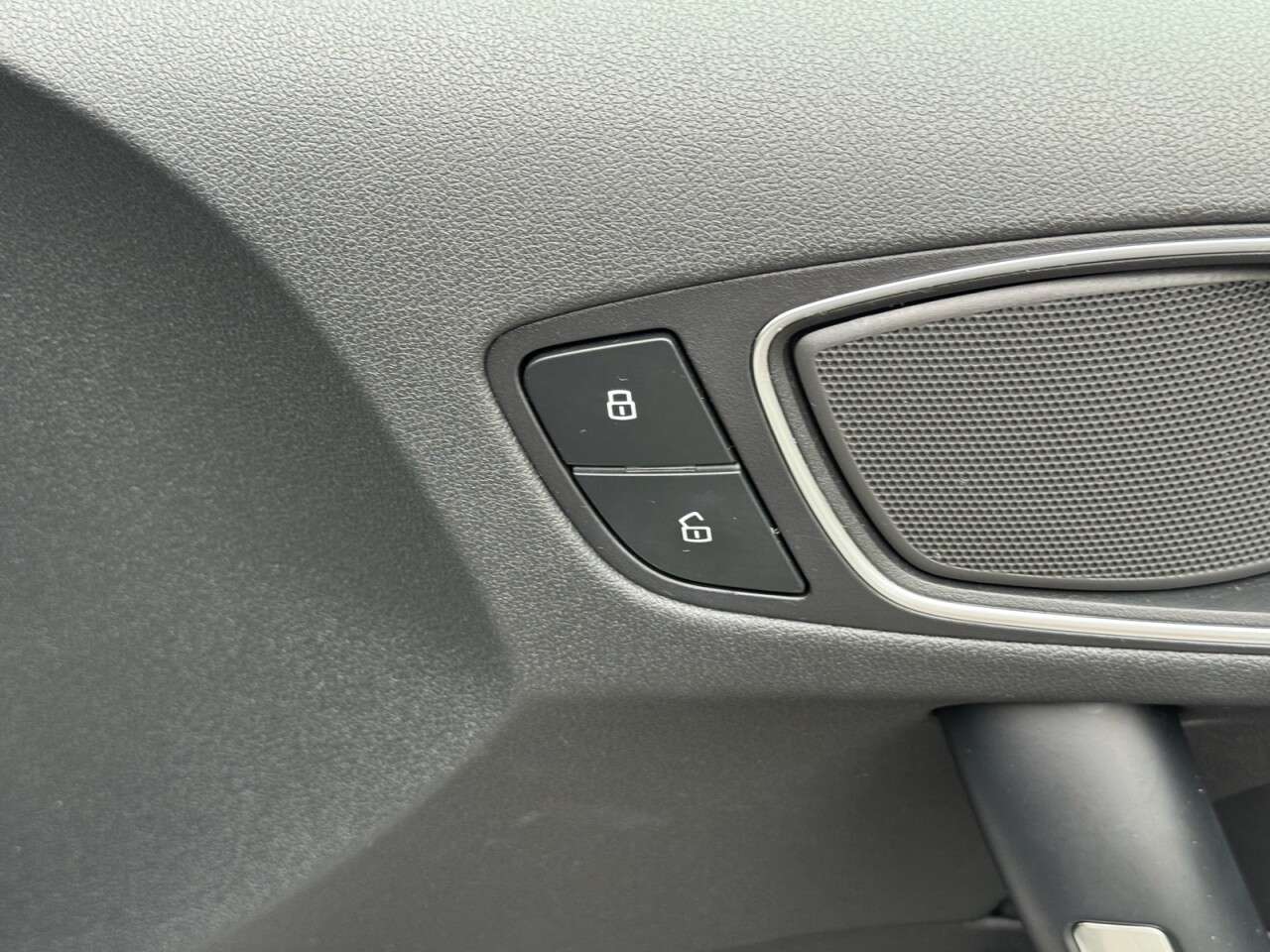 2017 AUDI A1 2017 AUDI A1