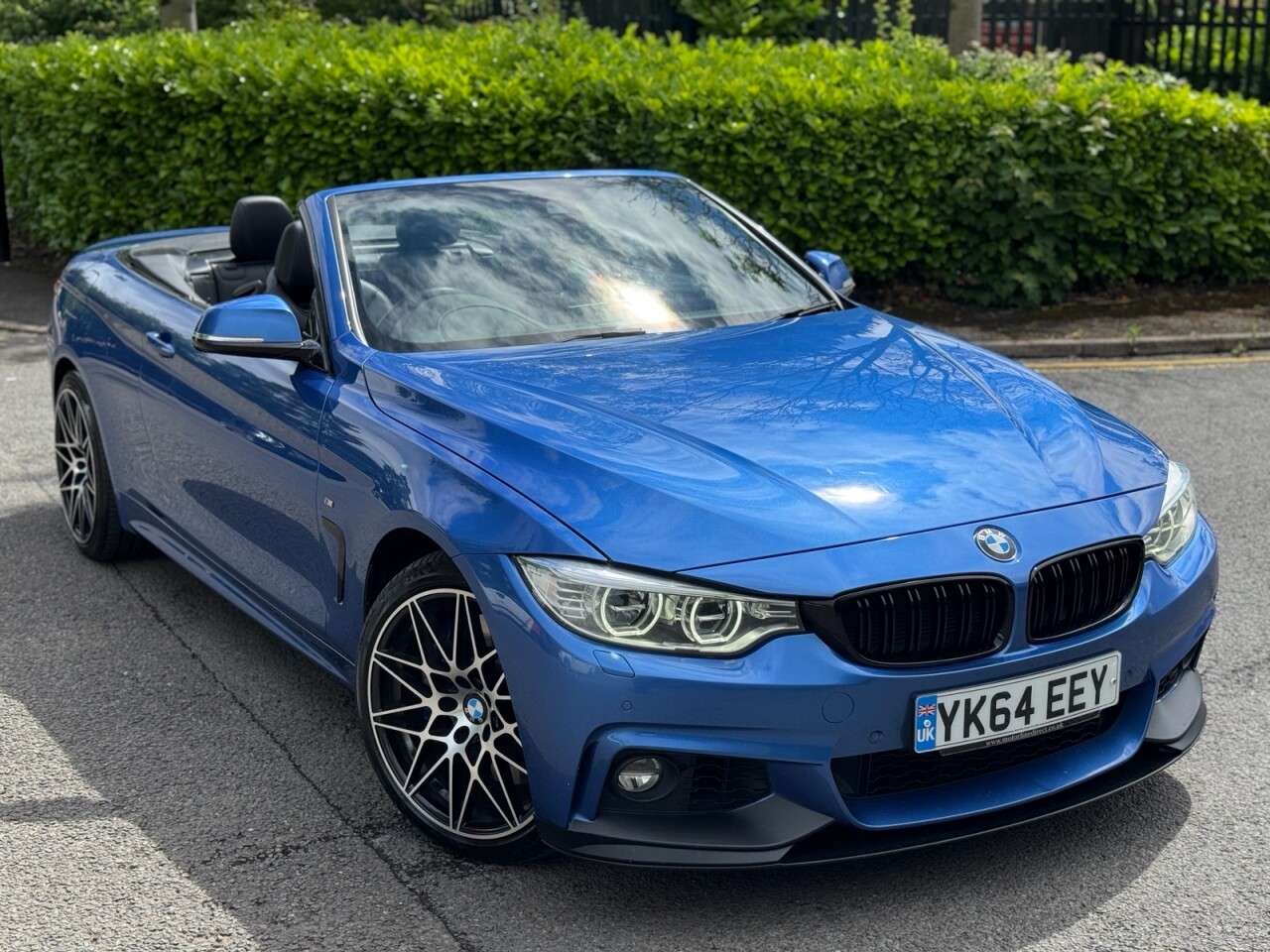 A 2014 BMW 4 SERIES 3.0 435d M Sport Convertible 2dr Diesel Auto xDrive Euro 6 (s/s) (313 ps) A 2014 BMW 4 SERIES 3.0 435d M Sport Convertible 2dr Diesel Auto xDrive Euro 6 (s/s) (313 ps)