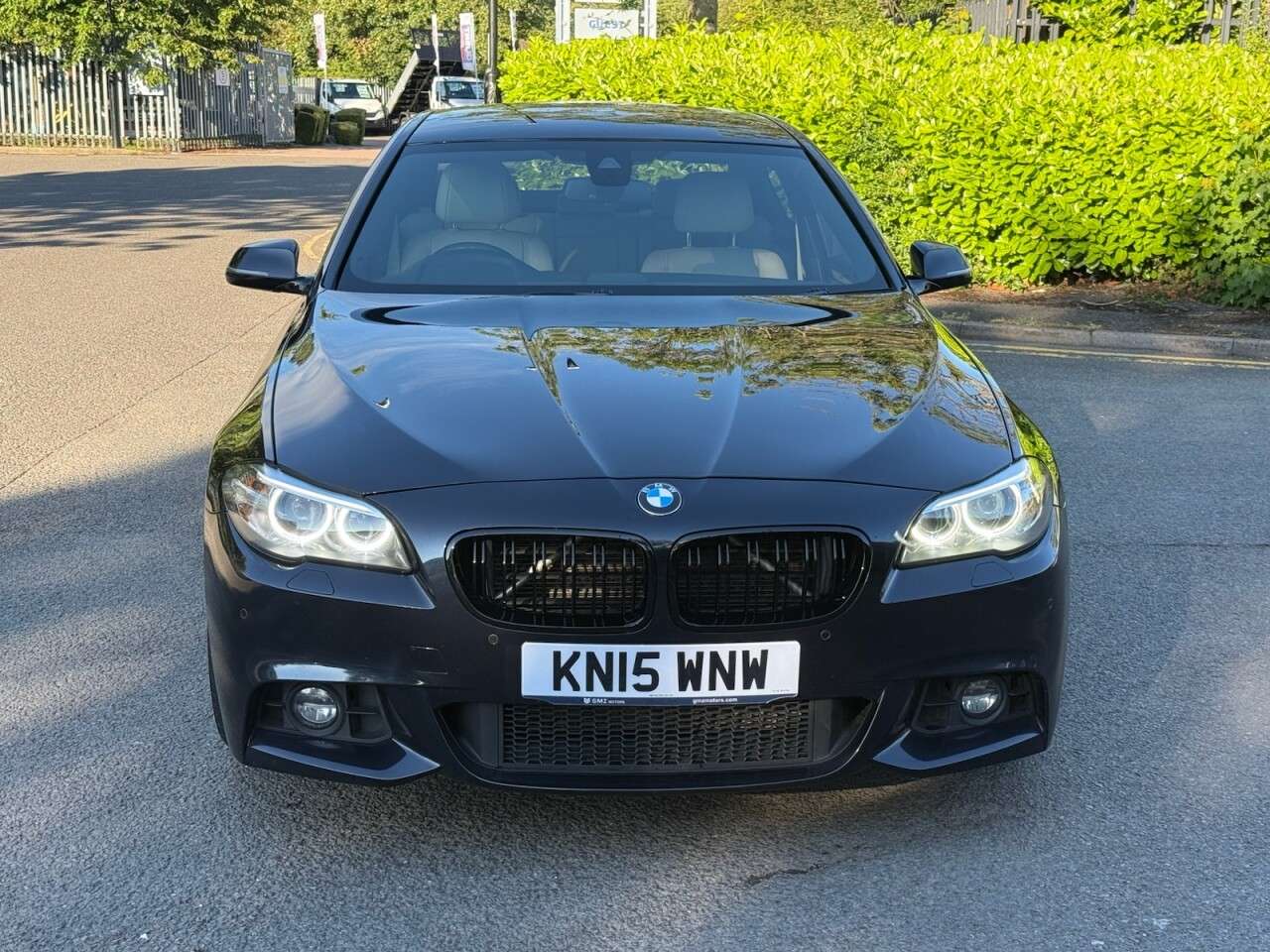 A 2015 BMW 5 SERIES 2.0 520d M Sport Saloon 4dr Diesel Auto Euro 6 (s/s) (190 ps) A 2015 BMW 5 SERIES 2.0 520d M Sport Saloon 4dr Diesel Auto Euro 6 (s/s) (190 ps)