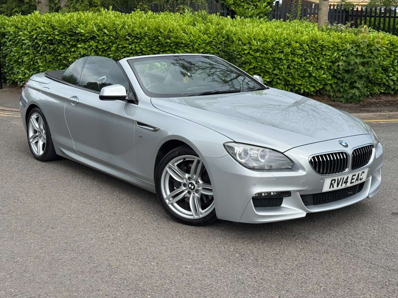 A 2014 BMW 6 SERIES 3.0 640d M Sport Convertible 2dr Diesel Auto Euro 5 (s/s) (313 ps) STUNNING A 2014 BMW 6 SERIES 3.0 640d M Sport Convertible 2dr Diesel Auto Euro 5 (s/s) (313 ps) STUNNING