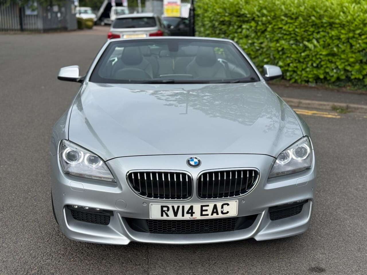 A 2014 BMW 6 SERIES 3.0 640d M Sport Convertible 2dr Diesel Auto Euro 5 (s/s) (313 ps) STUNNING A 2014 BMW 6 SERIES 3.0 640d M Sport Convertible 2dr Diesel Auto Euro 5 (s/s) (313 ps) STUNNING