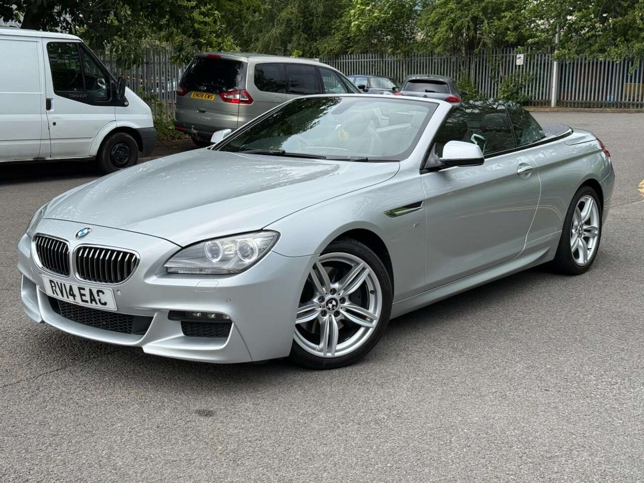 A 2014 BMW 6 SERIES 3.0 640d M Sport Convertible 2dr Diesel Auto Euro 5 (s/s) (313 ps) STUNNING A 2014 BMW 6 SERIES 3.0 640d M Sport Convertible 2dr Diesel Auto Euro 5 (s/s) (313 ps) STUNNING