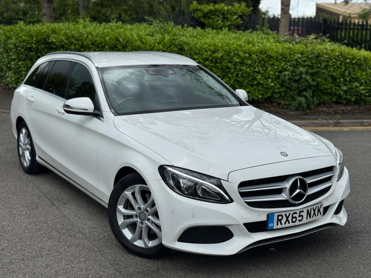 A 2015 MERCEDES-BENZ C CLASS 2.1 C220d Sport Estate 5dr Diesel 7G-Tronic+ Euro 6 (s/s) (170 ps) A 2015 MERCEDES-BENZ C CLASS 2.1 C220d Sport Estate 5dr Diesel 7G-Tronic+ Euro 6 (s/s) (170 ps)