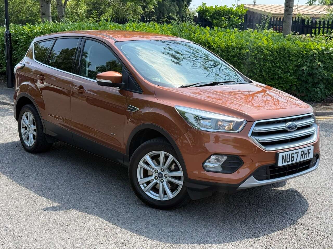 A 2017 FORD KUGA 1.5T EcoBoost Zetec SUV 5dr Petrol Auto AWD Euro 6 (s/s) (182 ps) A 2017 FORD KUGA 1.5T EcoBoost Zetec SUV 5dr Petrol Auto AWD Euro 6 (s/s) (182 ps)