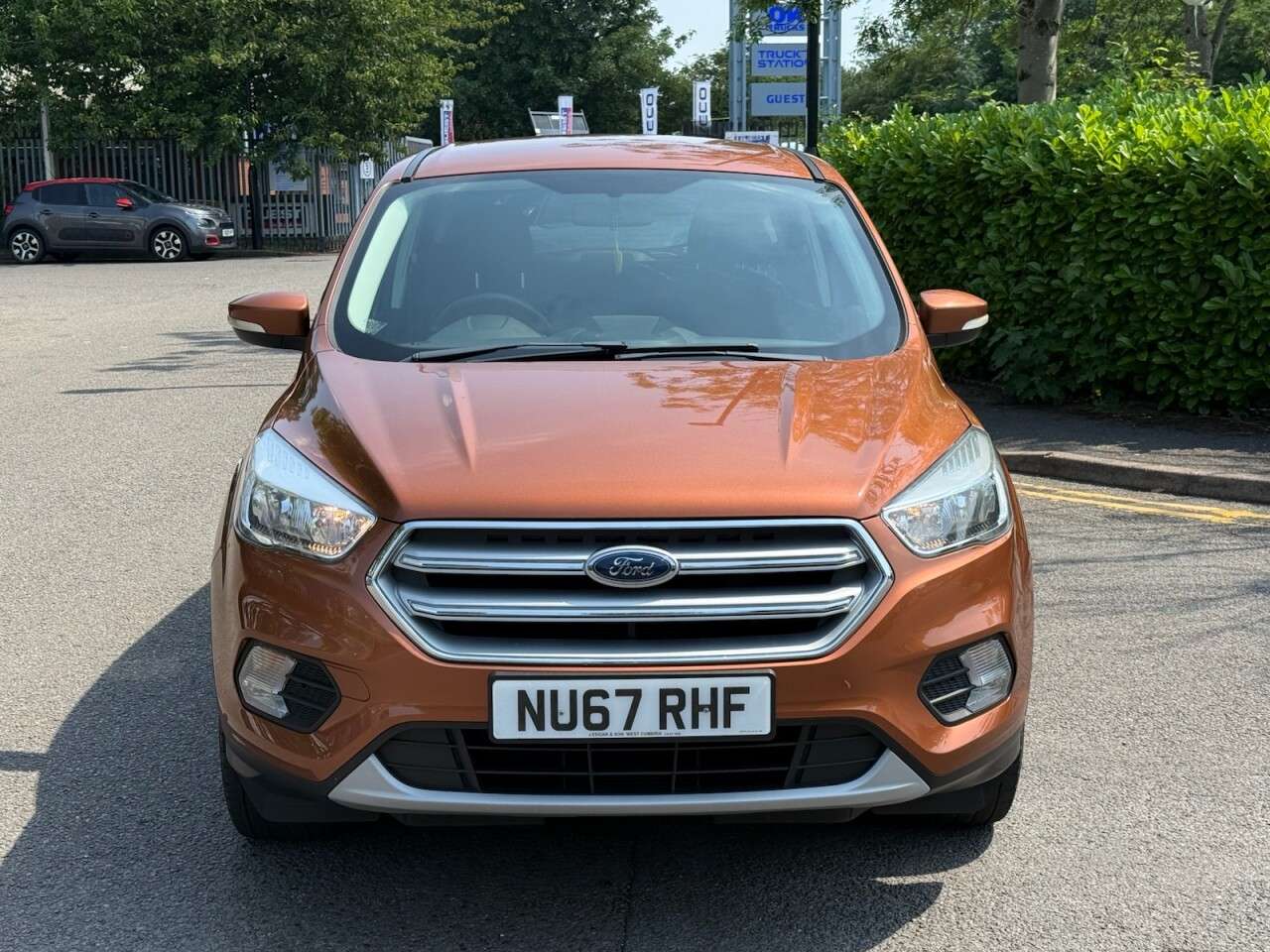 A 2017 FORD KUGA 1.5T EcoBoost Zetec SUV 5dr Petrol Auto AWD Euro 6 (s/s) (182 ps) A 2017 FORD KUGA 1.5T EcoBoost Zetec SUV 5dr Petrol Auto AWD Euro 6 (s/s) (182 ps)