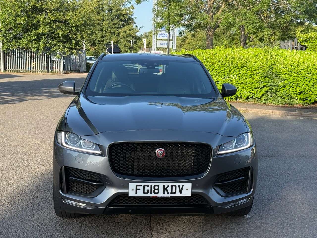 A 2018 JAGUAR F-PACE 2.0 D180 R-Sport SUV 5dr Diesel Auto AWD Euro 6 (s/s) (180 ps) A 2018 JAGUAR F-PACE 2.0 D180 R-Sport SUV 5dr Diesel Auto AWD Euro 6 (s/s) (180 ps)