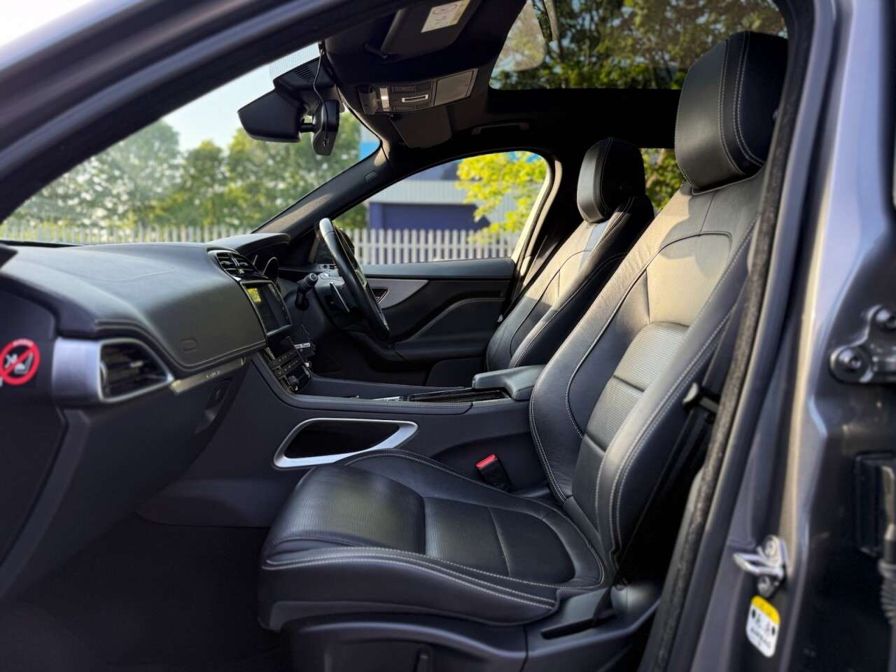 2018 JAGUAR F-PACE 2018 JAGUAR F-PACE