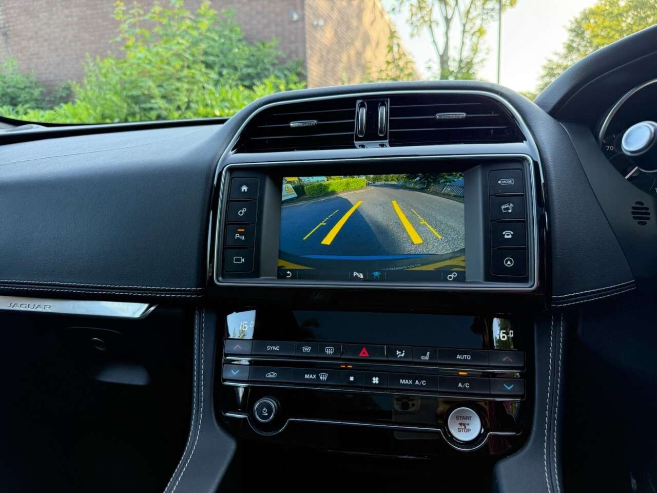 2018 JAGUAR F-PACE 2018 JAGUAR F-PACE