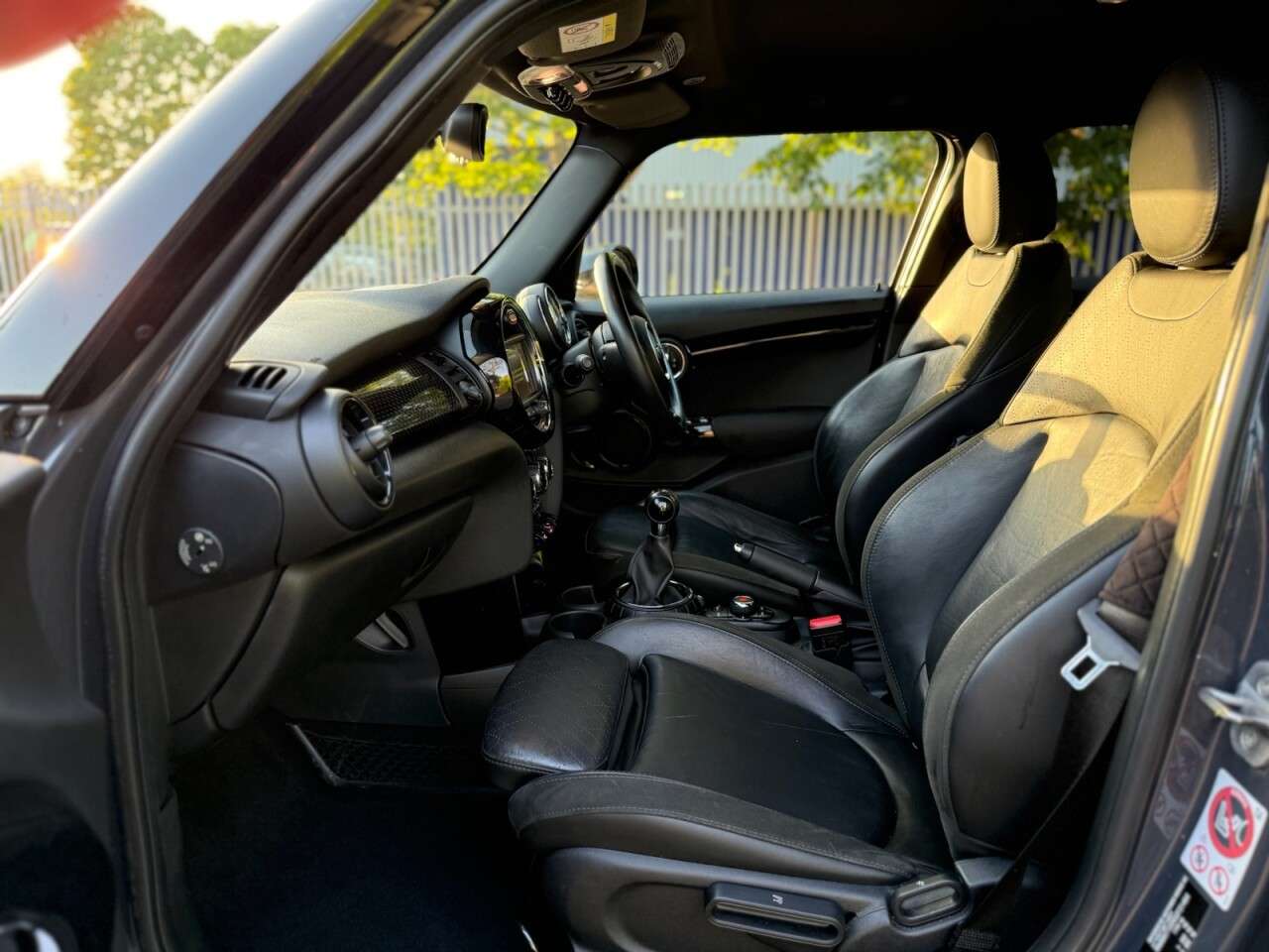 2017 MINI HATCH 2017 MINI HATCH