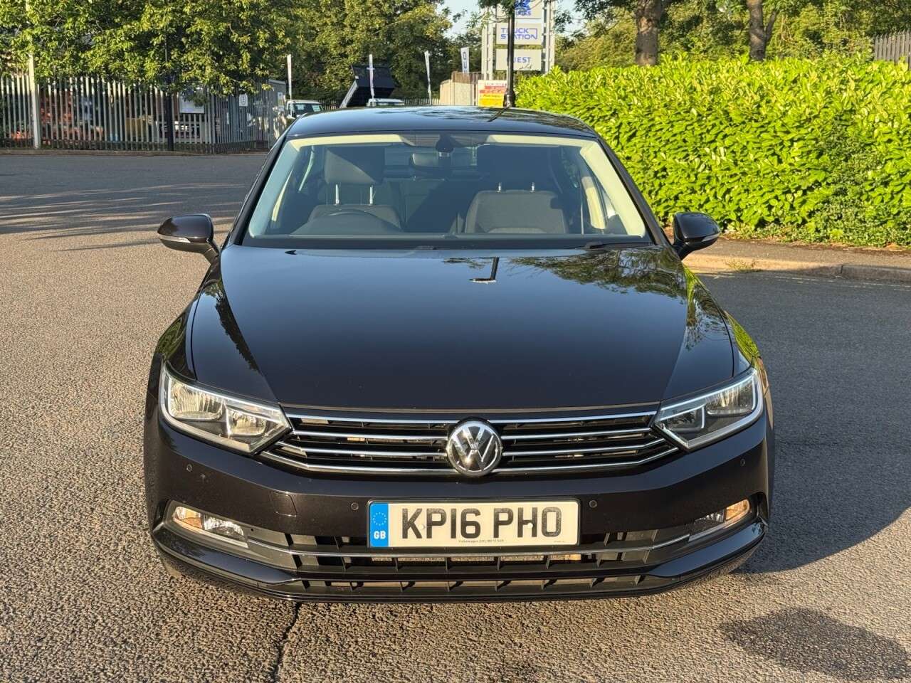 A 2016 VOLKSWAGEN PASSAT 2.0 TDI BlueMotion Tech SE Business Saloon 4dr Diesel Manual Euro 6 (s/s) ( A 2016 VOLKSWAGEN PASSAT 2.0 TDI BlueMotion Tech SE Business Saloon 4dr Diesel Manual Euro 6 (s/s) (