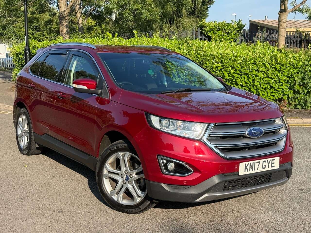 A 2017 FORD EDGE 2.0 TDCi Titanium SUV 5dr Diesel Manual AWD Euro 6 (s/s) (180 ps) ULEZ+FSH+ A 2017 FORD EDGE 2.0 TDCi Titanium SUV 5dr Diesel Manual AWD Euro 6 (s/s) (180 ps) ULEZ+FSH+
