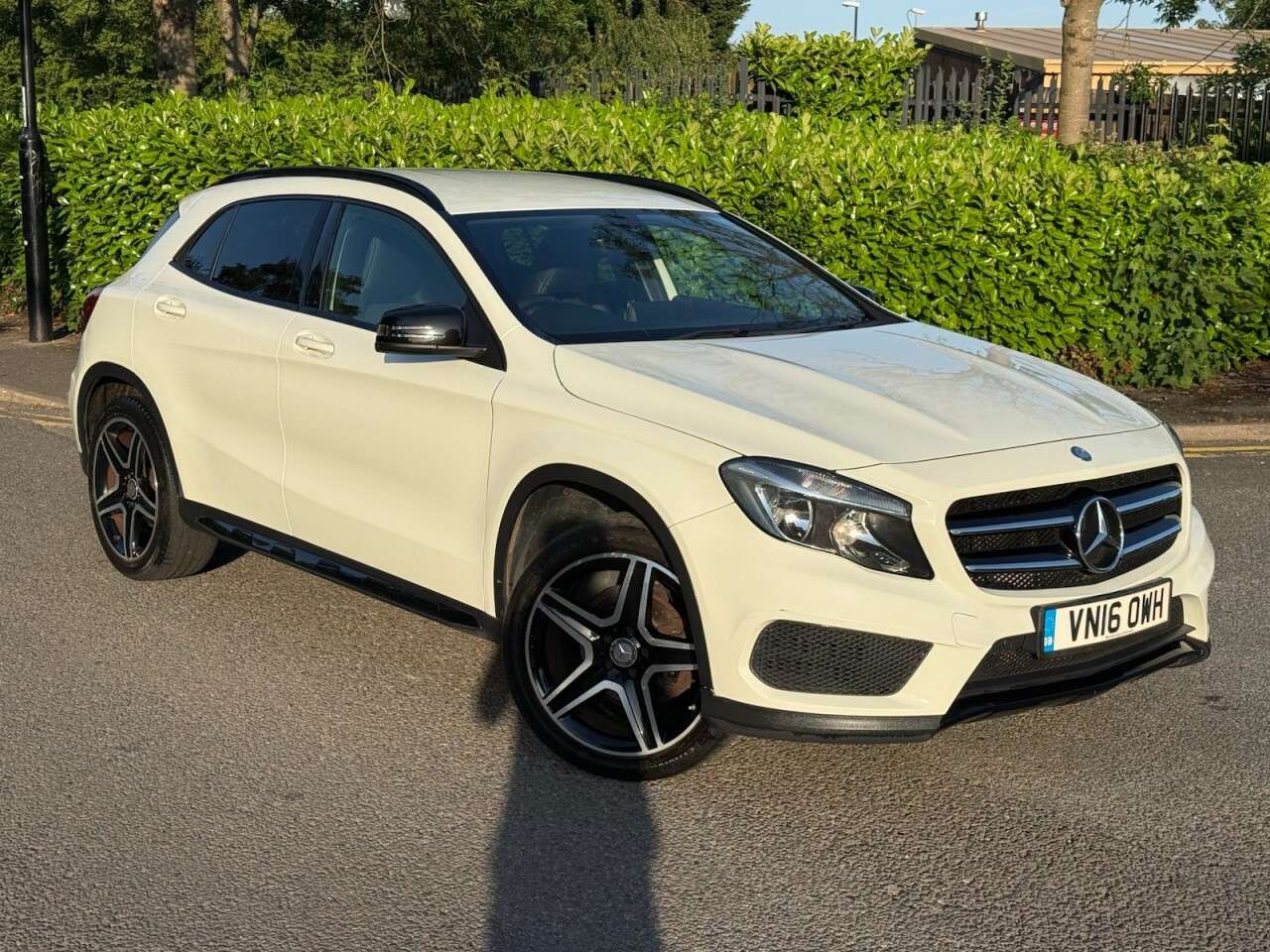 A 2016 MERCEDES-BENZ GLA 2.1 GLA200d AMG Line SUV 5dr Diesel Manual Euro 6 (s/s) (136 ps) A 2016 MERCEDES-BENZ GLA 2.1 GLA200d AMG Line SUV 5dr Diesel Manual Euro 6 (s/s) (136 ps)