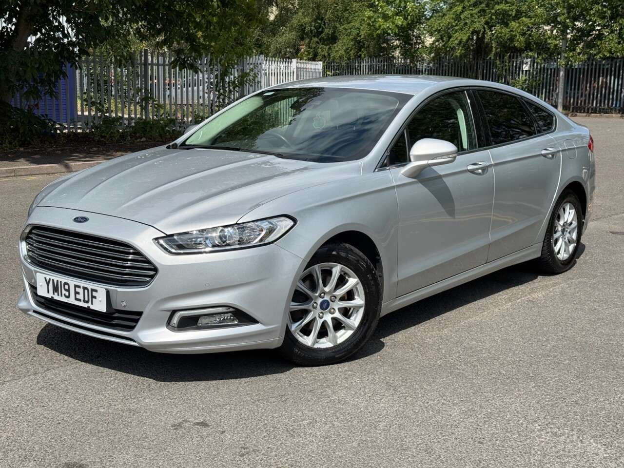 A 2019 FORD MONDEO 2.0 EcoBlue Zetec Edition Hatchback 5dr Diesel Manual Euro 6 (s/s) (150 ps) A 2019 FORD MONDEO 2.0 EcoBlue Zetec Edition Hatchback 5dr Diesel Manual Euro 6 (s/s) (150 ps)
