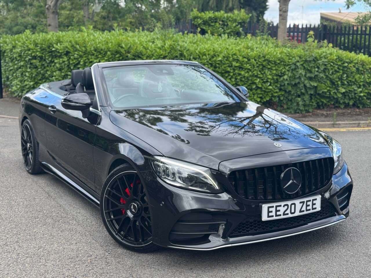 A 2020 MERCEDES-BENZ C-CLASS 1.5 C200 MHEV AMG Line (Premium) Cabriolet 2dr Petrol G-Tronic+ Euro 6 (s/s A 2020 MERCEDES-BENZ C-CLASS 1.5 C200 MHEV AMG Line (Premium) Cabriolet 2dr Petrol G-Tronic+ Euro 6 (s/s