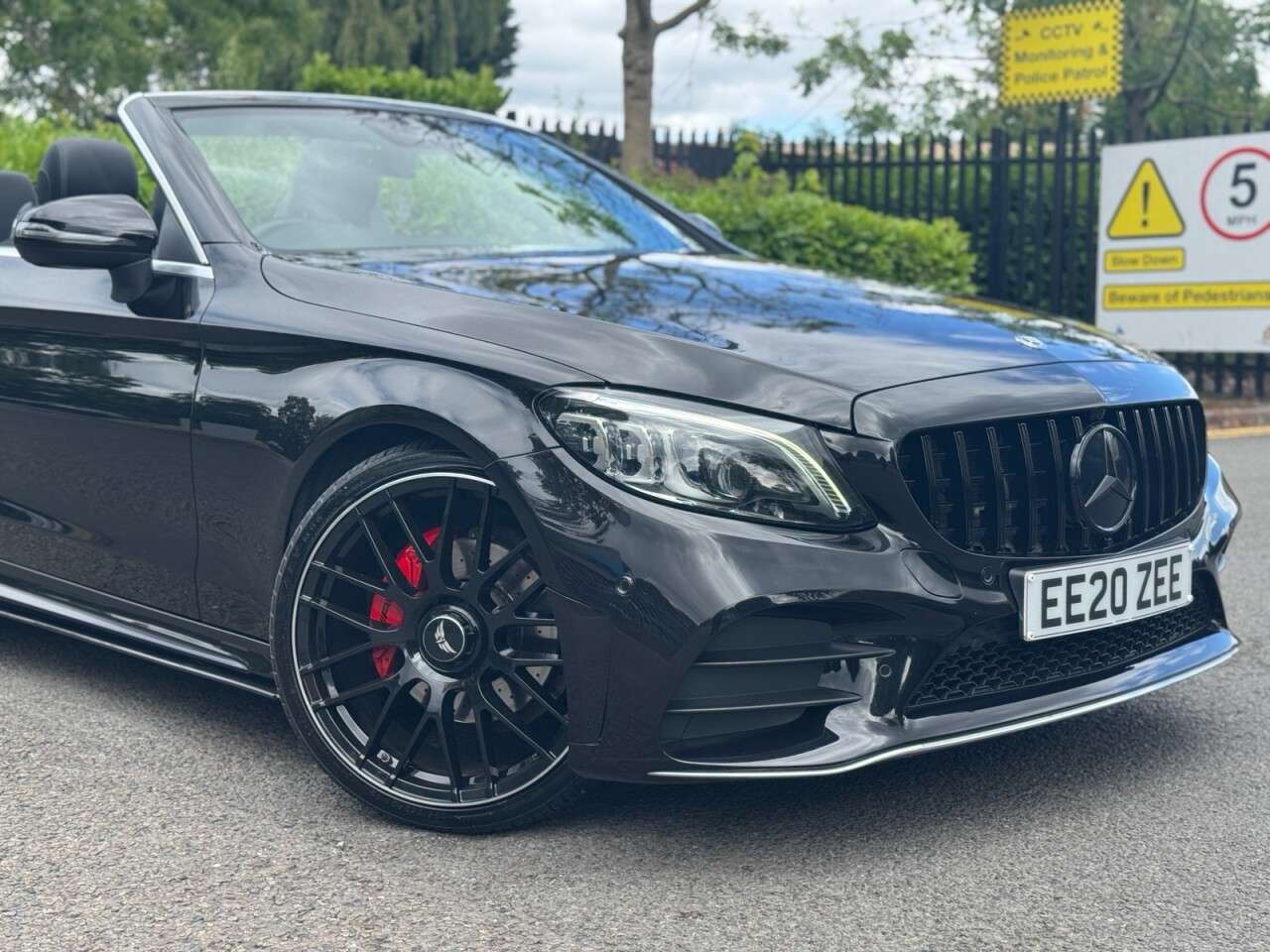 A 2020 MERCEDES-BENZ C-CLASS 1.5 C200 MHEV AMG Line (Premium) Cabriolet 2dr Petrol G-Tronic+ Euro 6 (s/s A 2020 MERCEDES-BENZ C-CLASS 1.5 C200 MHEV AMG Line (Premium) Cabriolet 2dr Petrol G-Tronic+ Euro 6 (s/s