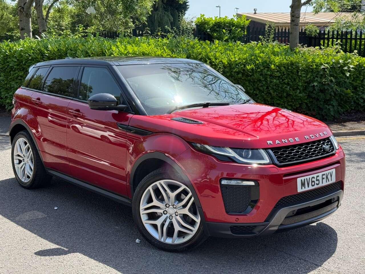 A 2015 LAND ROVER RANGE ROVER EVOQUE 2.0 TD4 HSE Dynamic SUV 5dr Diesel Auto 4WD Euro 6 (s/s) (180 ps) A 2015 LAND ROVER RANGE ROVER EVOQUE 2.0 TD4 HSE Dynamic SUV 5dr Diesel Auto 4WD Euro 6 (s/s) (180 ps)