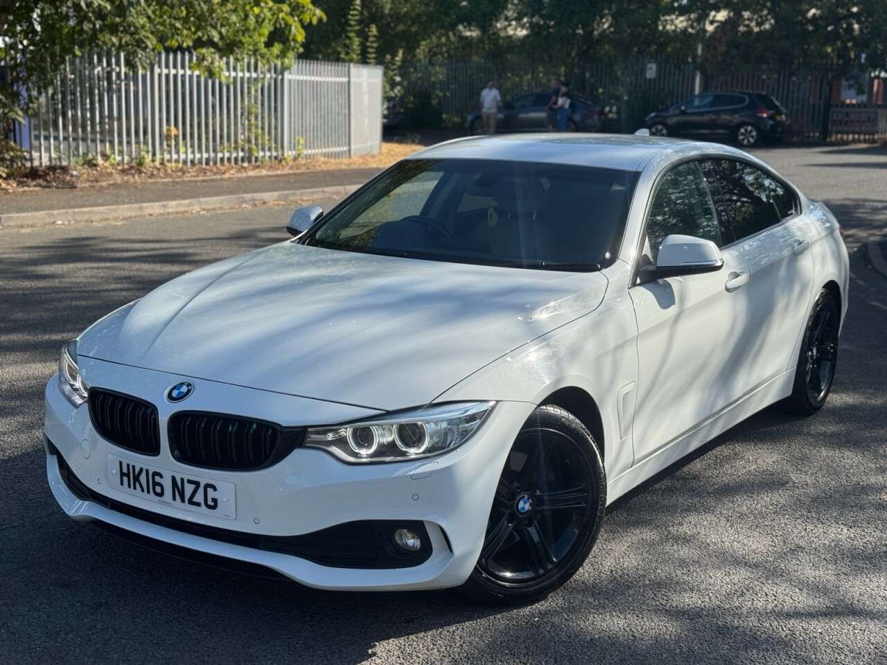 A 2016 BMW 4 SERIES GRAN COUPE 2.0 420d SE Hatchback 5dr Diesel Auto Euro 6 (s/s) (190 ps) ULEZ+FSH+1FO+LT A 2016 BMW 4 SERIES GRAN COUPE 2.0 420d SE Hatchback 5dr Diesel Auto Euro 6 (s/s) (190 ps) ULEZ+FSH+1FO+LT