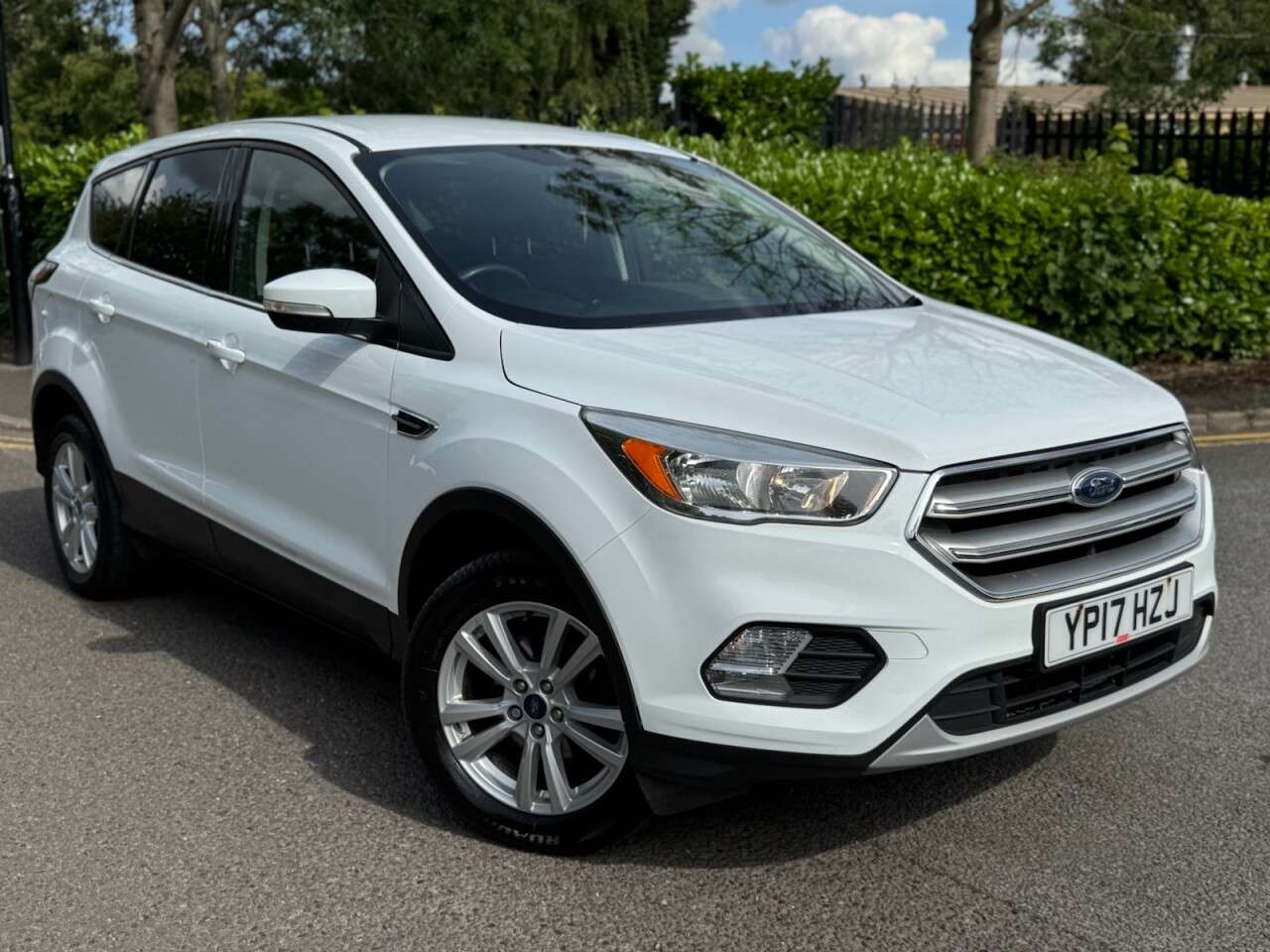 A 2017 FORD KUGA 1.5T EcoBoost Zetec SUV 5dr Petrol Manual Euro 6 (s/s) (150 ps) ULEZ+1FO+FS A 2017 FORD KUGA 1.5T EcoBoost Zetec SUV 5dr Petrol Manual Euro 6 (s/s) (150 ps) ULEZ+1FO+FS