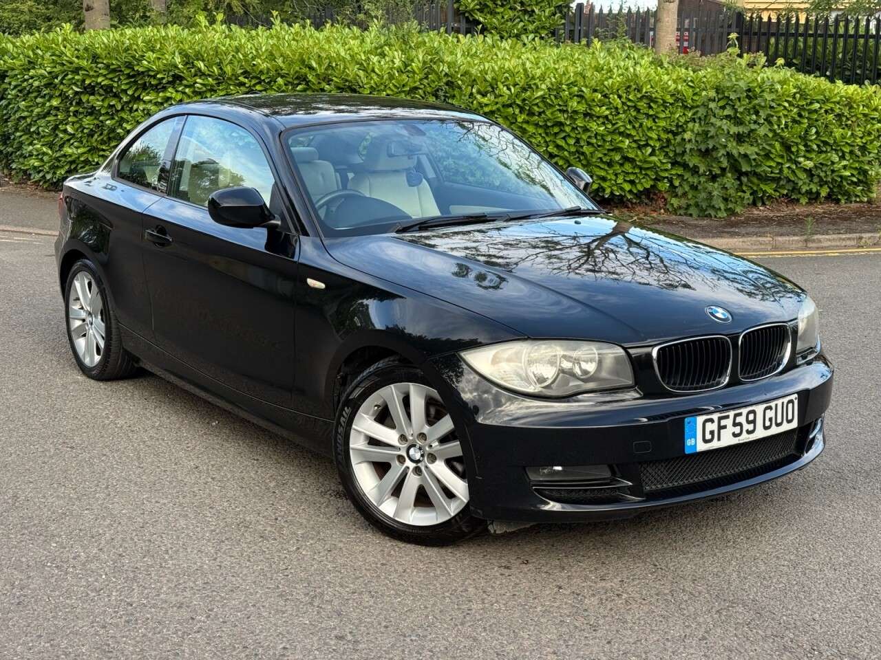 A 2009 BMW 1 SERIES 2.0 118d Sport Coupe 2dr Diesel Manual Euro 5 (143 ps) LOW MILES+SH+1OWNER A 2009 BMW 1 SERIES 2.0 118d Sport Coupe 2dr Diesel Manual Euro 5 (143 ps) LOW MILES+SH+1OWNER