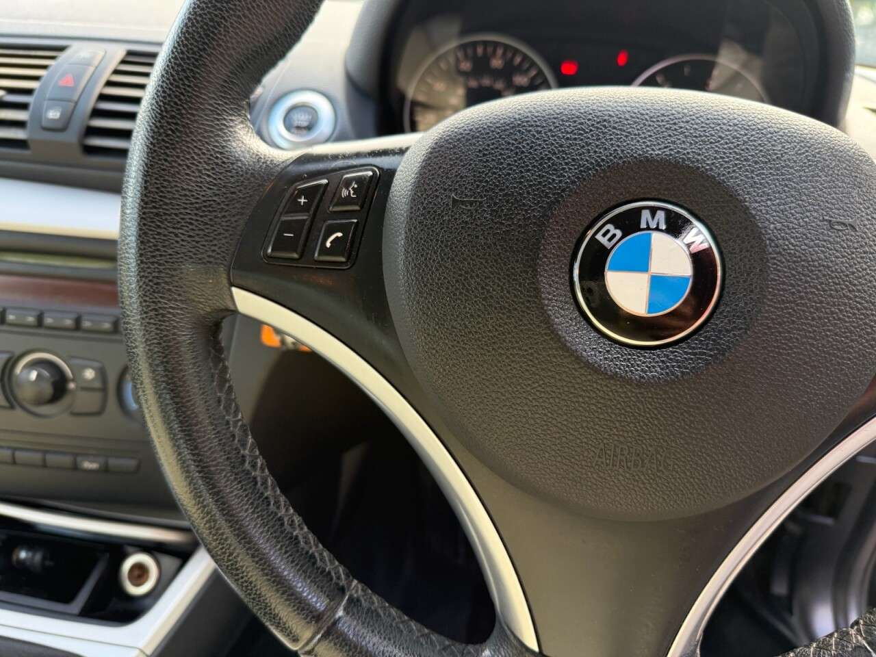 2009 BMW 1 SERIES 2009 BMW 1 SERIES