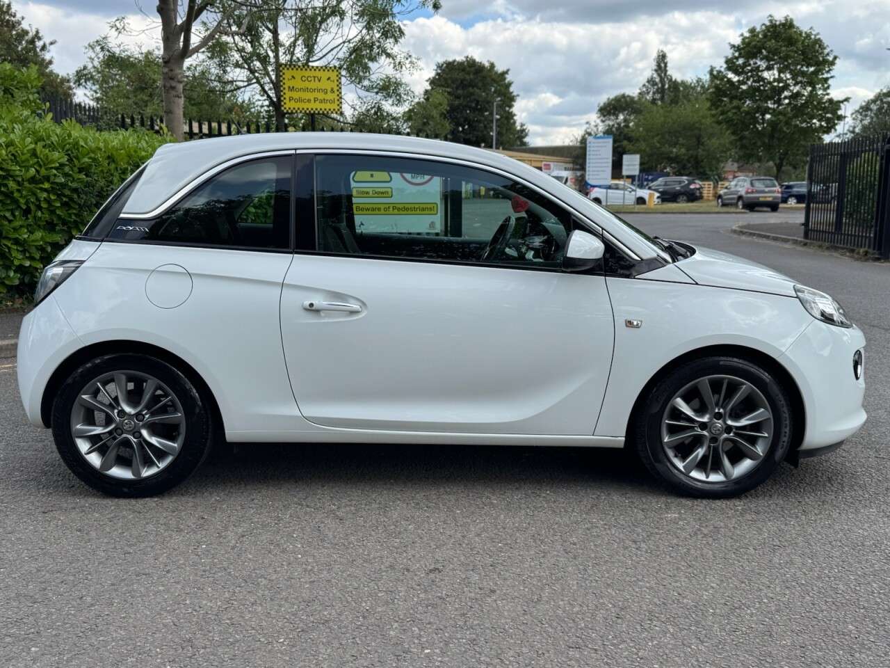 A 2014 VAUXHALL ADAM 1.4 16v JAM Hatchback 3dr Petrol Manual Euro 5 (87 ps) A 2014 VAUXHALL ADAM 1.4 16v JAM Hatchback 3dr Petrol Manual Euro 5 (87 ps)