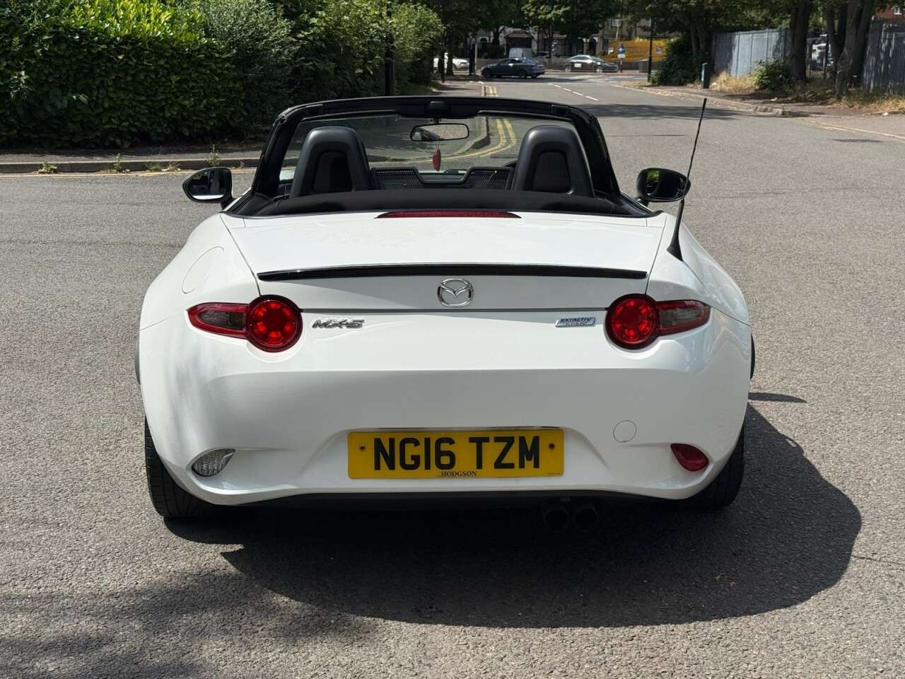 2016 MAZDA MX-5 2016 MAZDA MX-5