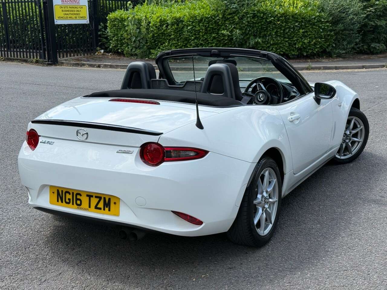 2016 MAZDA MX-5 2016 MAZDA MX-5