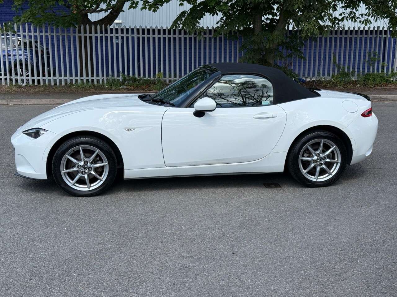 2016 MAZDA MX-5 2016 MAZDA MX-5