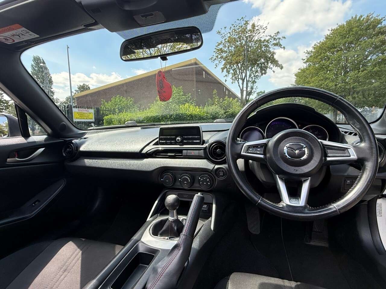 2016 MAZDA MX-5 2016 MAZDA MX-5