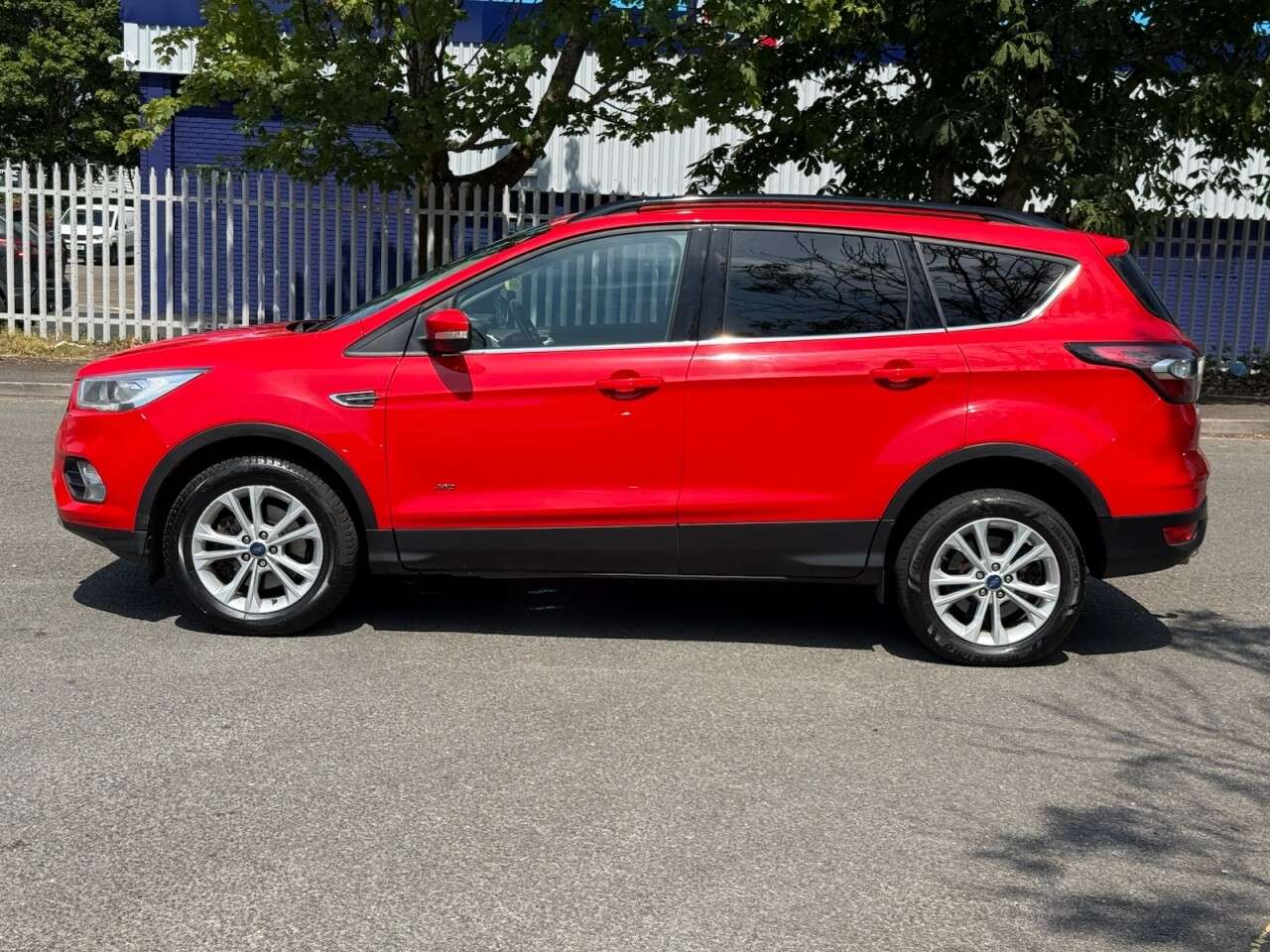A 2017 FORD KUGA 2.0 TDCi Titanium SUV 5dr Diesel Powershift AWD Euro 6 (s/s) (180 ps) ULEZ+ A 2017 FORD KUGA 2.0 TDCi Titanium SUV 5dr Diesel Powershift AWD Euro 6 (s/s) (180 ps) ULEZ+