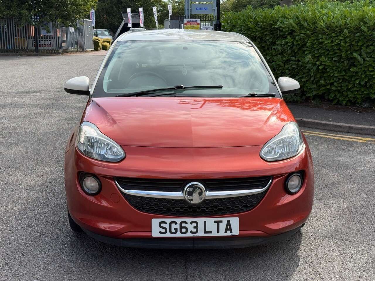 A 2013 VAUXHALL ADAM 1.4 16v JAM Hatchback 3dr Petrol Manual Euro 5 (87 ps) A 2013 VAUXHALL ADAM 1.4 16v JAM Hatchback 3dr Petrol Manual Euro 5 (87 ps)