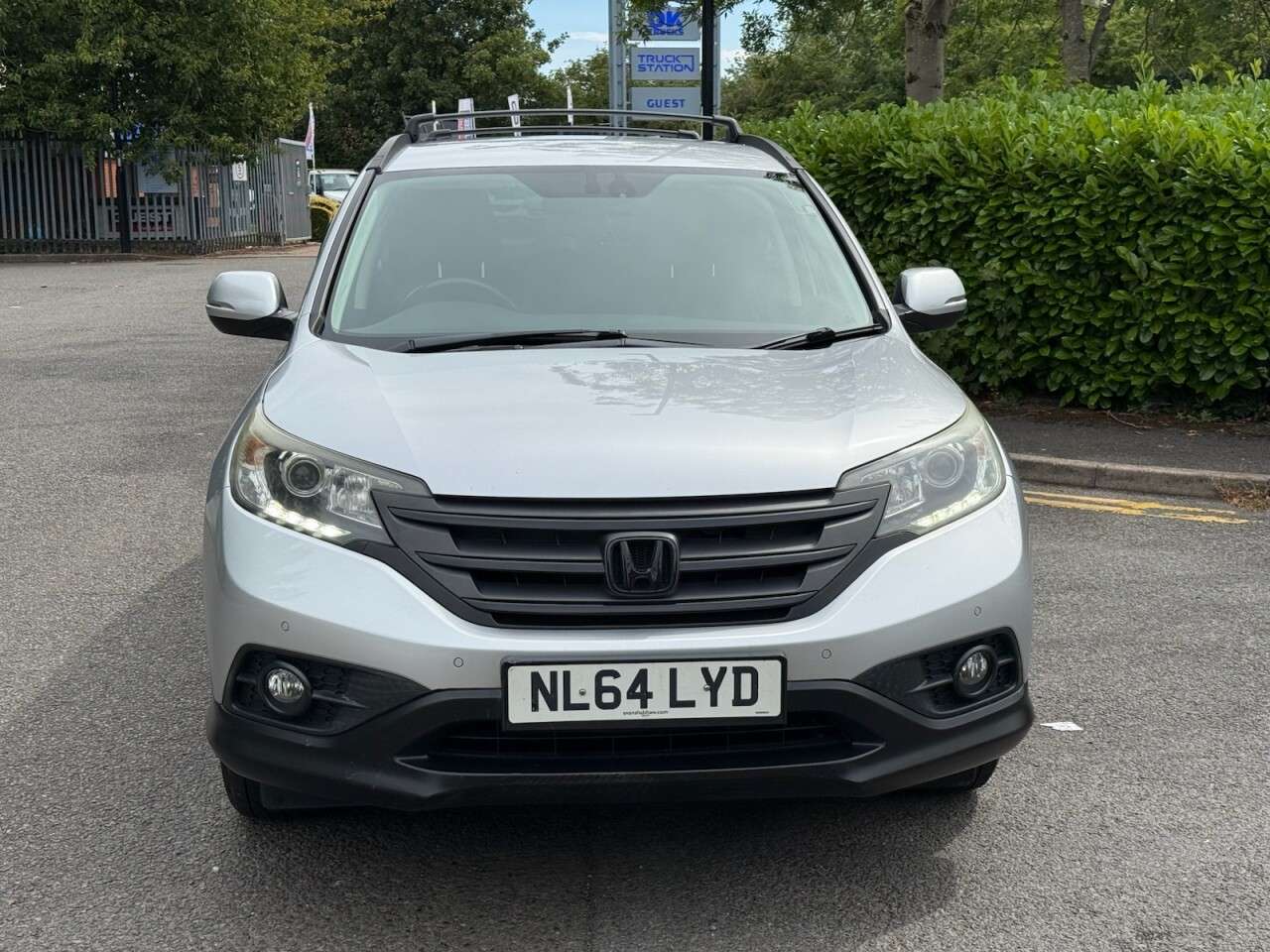 A 2014 HONDA CR-V 2.0 i-VTEC SE SUV 5dr Petrol Manual 4WD Euro 5 (s/s) (155 ps) A 2014 HONDA CR-V 2.0 i-VTEC SE SUV 5dr Petrol Manual 4WD Euro 5 (s/s) (155 ps)