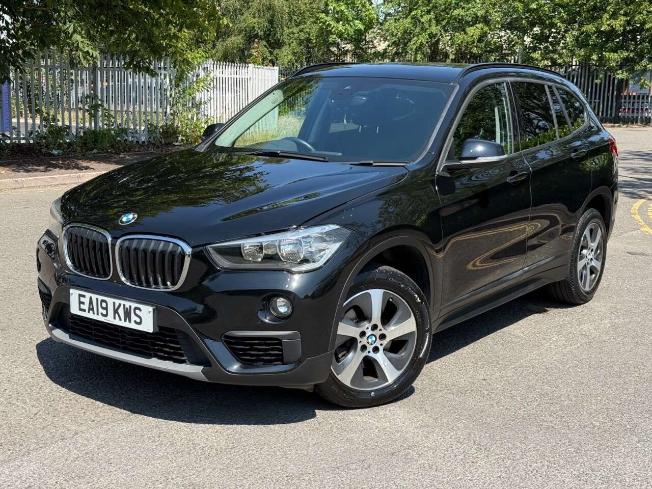 A 2019 BMW X1 2.0 18d SE SUV 5dr Diesel Manual sDrive Euro 6 (s/s) (150 ps) ULEZ+1FO+FSH+ A 2019 BMW X1 2.0 18d SE SUV 5dr Diesel Manual sDrive Euro 6 (s/s) (150 ps) ULEZ+1FO+FSH+