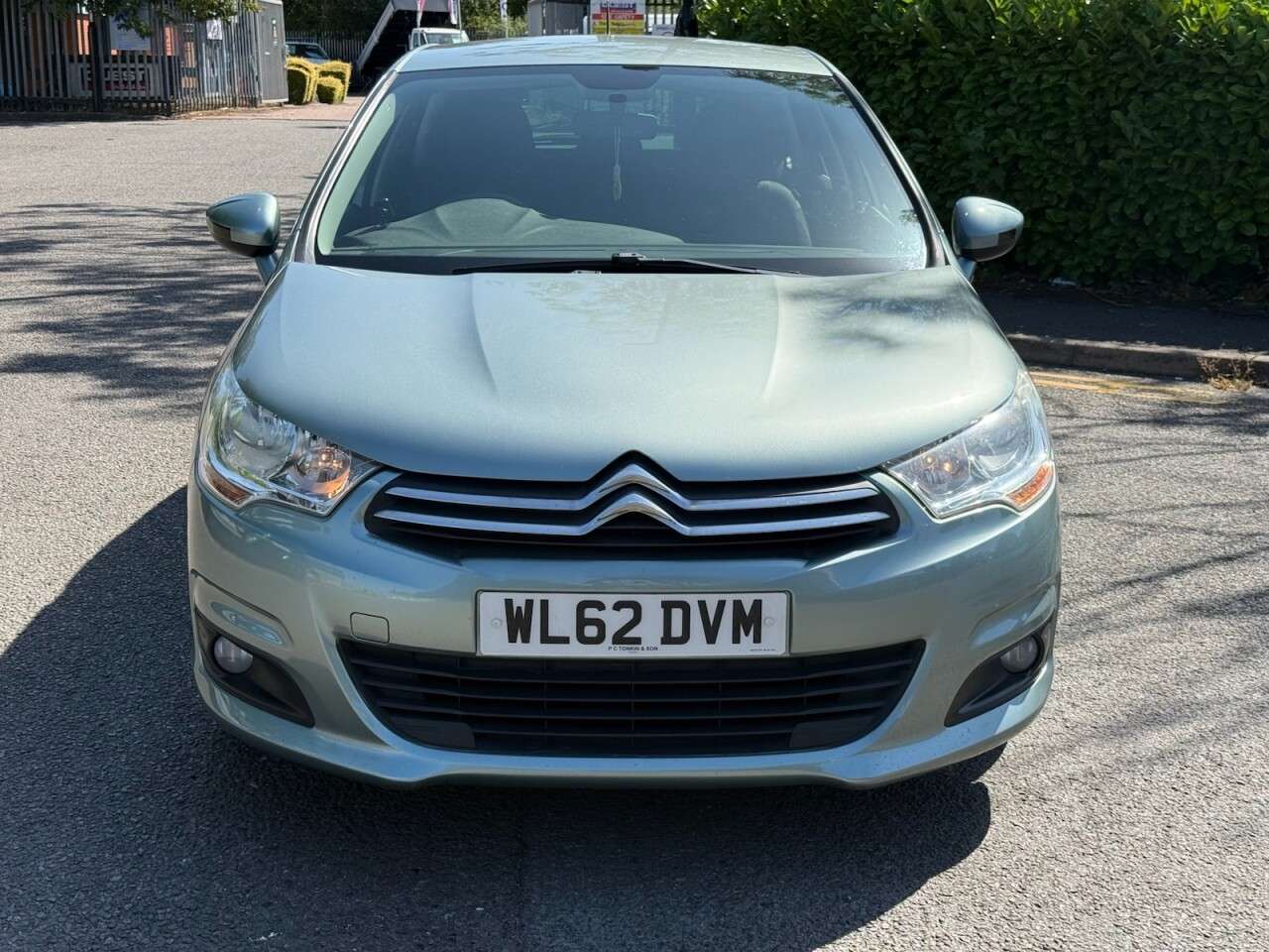 A 2012 CITROEN C4 1.6 e-HDi Airdream VTR+ Hatchback 5dr Diesel EGS6 Euro 5 (s/s) (110 ps) A 2012 CITROEN C4 1.6 e-HDi Airdream VTR+ Hatchback 5dr Diesel EGS6 Euro 5 (s/s) (110 ps)