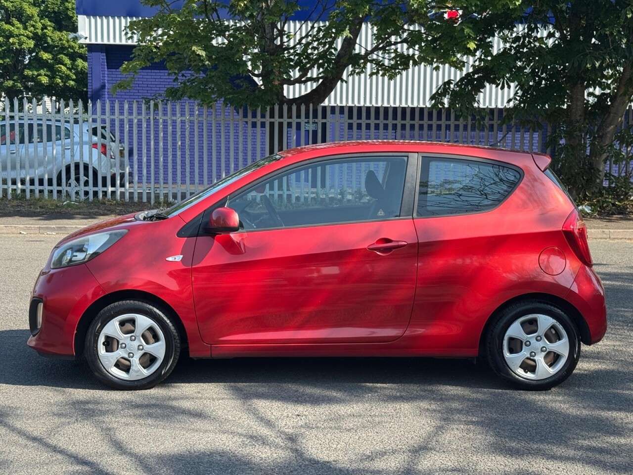 A 2013 KIA PICANTO 1.0 1 Hatchback 3dr Petrol Manual Euro 5 (68 bhp) A 2013 KIA PICANTO 1.0 1 Hatchback 3dr Petrol Manual Euro 5 (68 bhp)