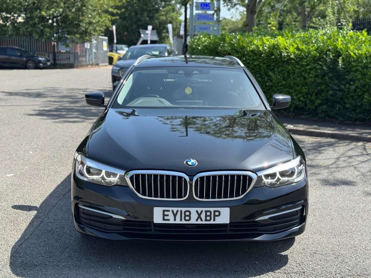 A 2018 BMW 5 SERIES 2.0 520d SE Touring 5dr Diesel Auto Euro 6 (s/s) (190 ps) ULEZ+2FO+CAR PLAY A 2018 BMW 5 SERIES 2.0 520d SE Touring 5dr Diesel Auto Euro 6 (s/s) (190 ps) ULEZ+2FO+CAR PLAY