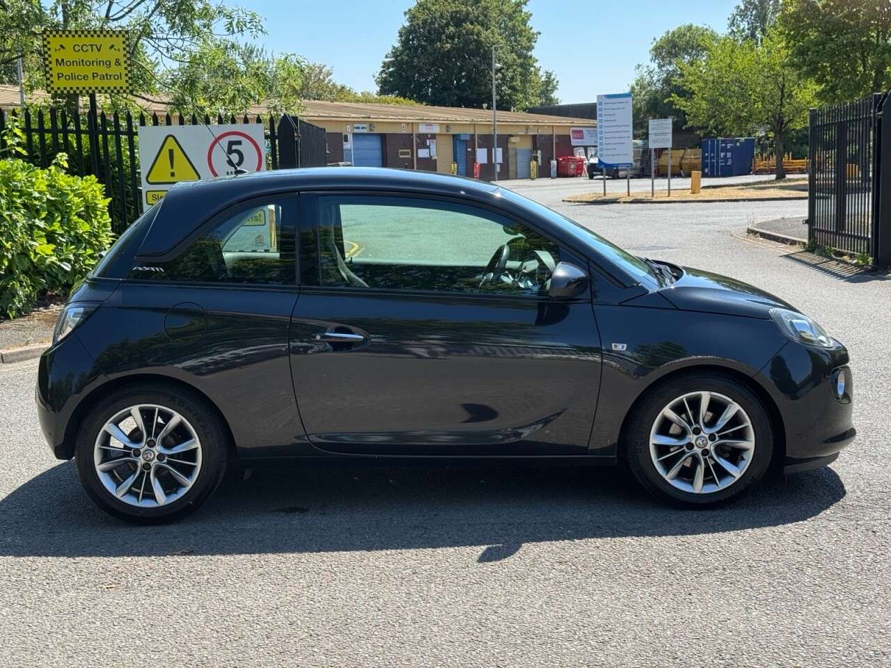 A 2014 VAUXHALL ADAM 1.2 16v JAM Hatchback 3dr Petrol Manual Euro 5 (70 ps) A 2014 VAUXHALL ADAM 1.2 16v JAM Hatchback 3dr Petrol Manual Euro 5 (70 ps)