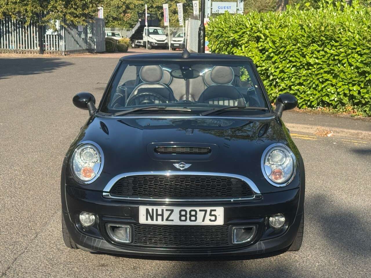 A 2014 MINI CONVERTIBLE 2.0 Cooper SD Highgate Convertible 2dr Diesel Manual Euro 5 (s/s) (143 ps) A 2014 MINI CONVERTIBLE 2.0 Cooper SD Highgate Convertible 2dr Diesel Manual Euro 5 (s/s) (143 ps)