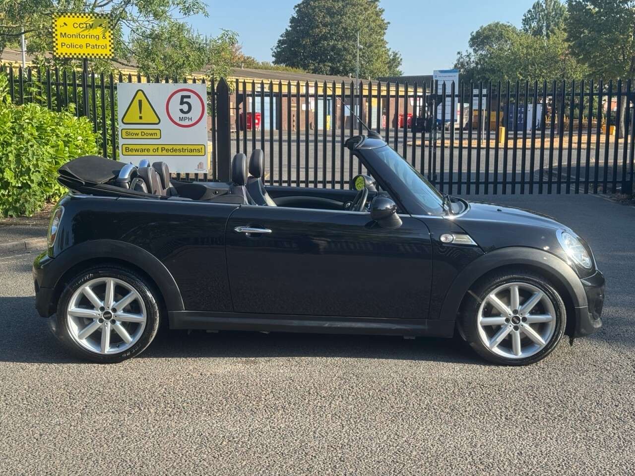2014 MINI CONVERTIBLE 2014 MINI CONVERTIBLE