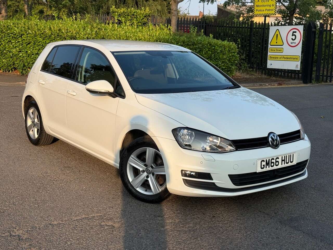 A 2017 VOLKSWAGEN GOLF 1.4 TSI BlueMotion Tech Match Edition Hatchback 5dr Petrol Manual Euro 6 (s A 2017 VOLKSWAGEN GOLF 1.4 TSI BlueMotion Tech Match Edition Hatchback 5dr Petrol Manual Euro 6 (s