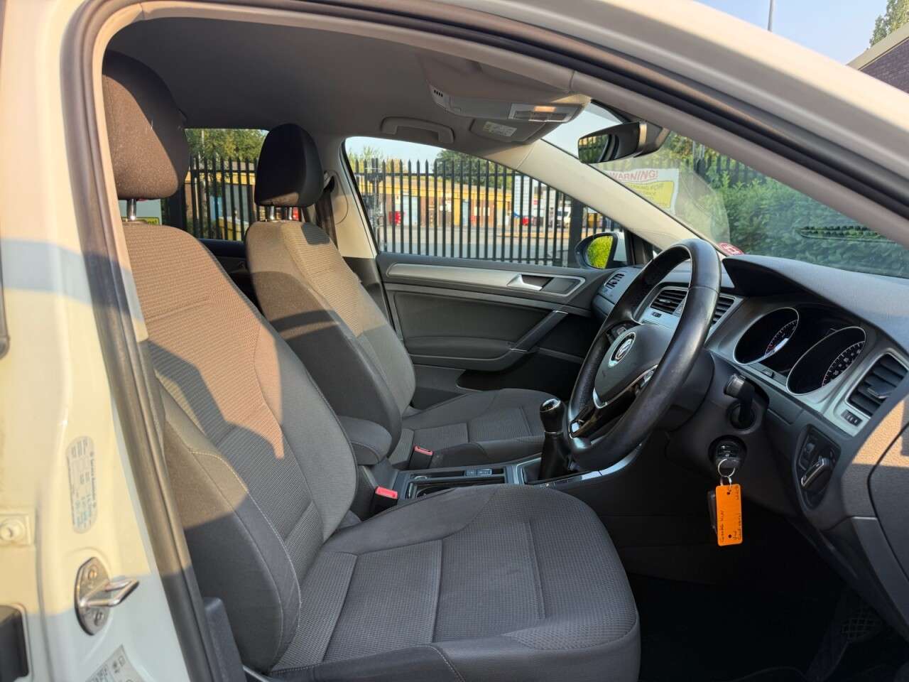 2017 VOLKSWAGEN GOLF 2017 VOLKSWAGEN GOLF