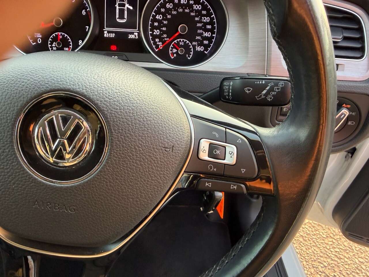 2017 VOLKSWAGEN GOLF 2017 VOLKSWAGEN GOLF