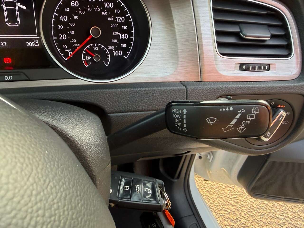 2017 VOLKSWAGEN GOLF 2017 VOLKSWAGEN GOLF