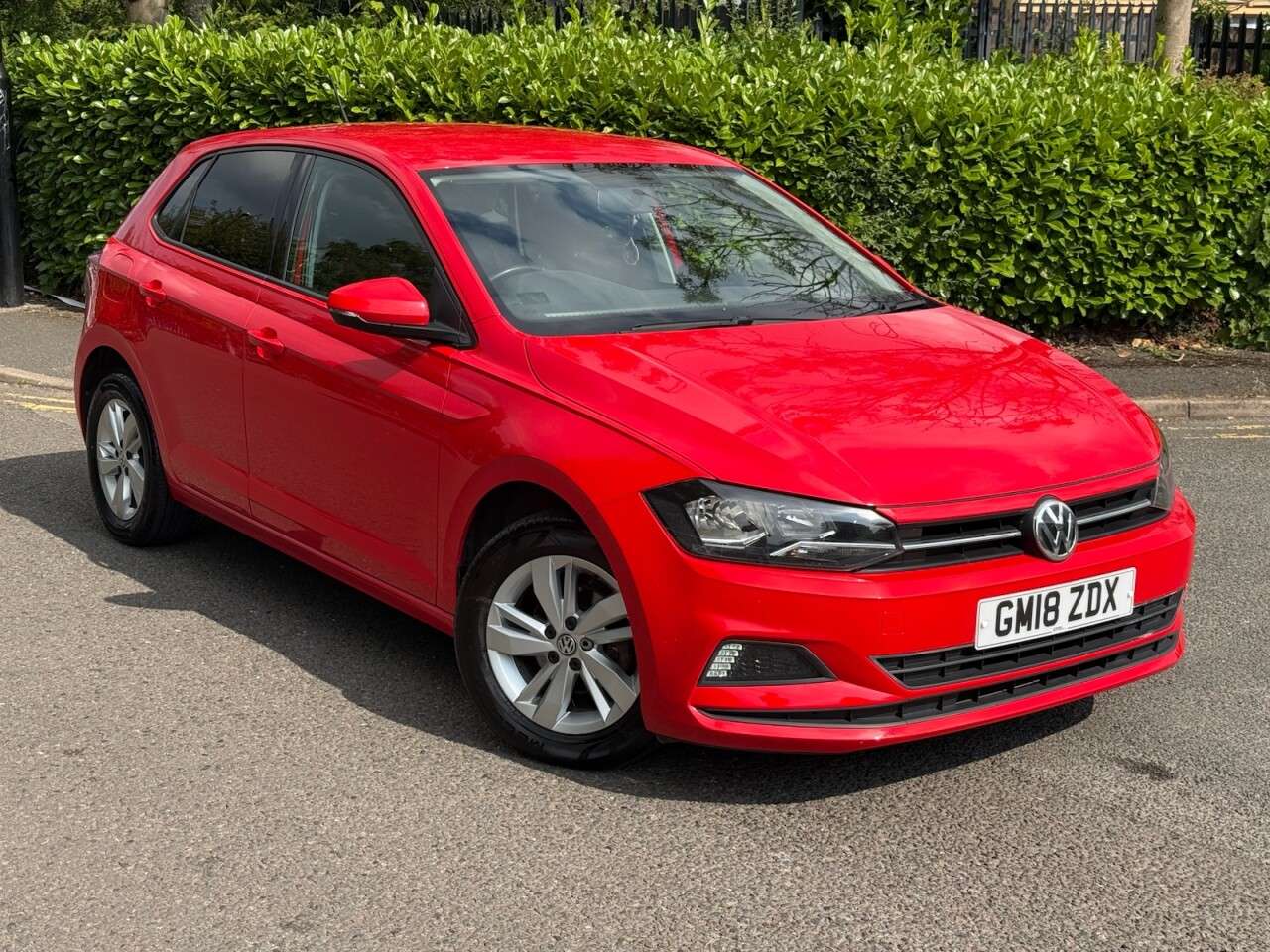 A 2018 VOLKSWAGEN POLO 1.0 SE Hatchback 5dr Petrol Manual Euro 6 (s/s) (75 ps) A 2018 VOLKSWAGEN POLO 1.0 SE Hatchback 5dr Petrol Manual Euro 6 (s/s) (75 ps)