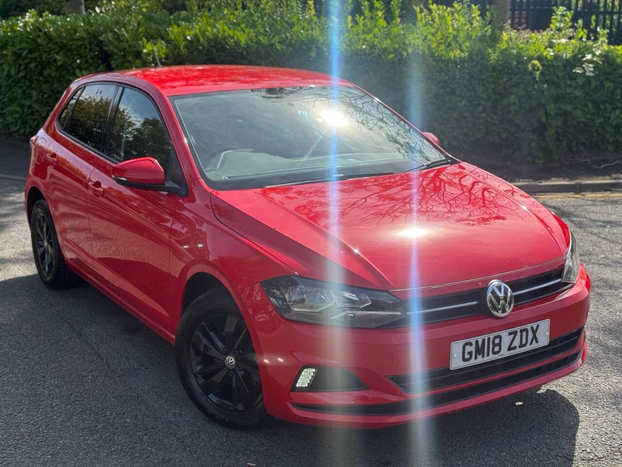 A 2018 VOLKSWAGEN POLO 1.0 SE Hatchback 5dr Petrol Manual Euro 6 (s/s) (75 ps) A 2018 VOLKSWAGEN POLO 1.0 SE Hatchback 5dr Petrol Manual Euro 6 (s/s) (75 ps)