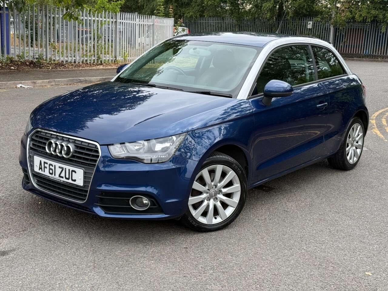 A 2011 AUDI A1 1.4 TFSI Sport Hatchback 3dr Petrol Manual Euro 5 (s/s) (122 ps) A 2011 AUDI A1 1.4 TFSI Sport Hatchback 3dr Petrol Manual Euro 5 (s/s) (122 ps)